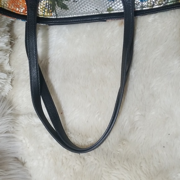 POVERTY TOTES - Picture 5 of 8